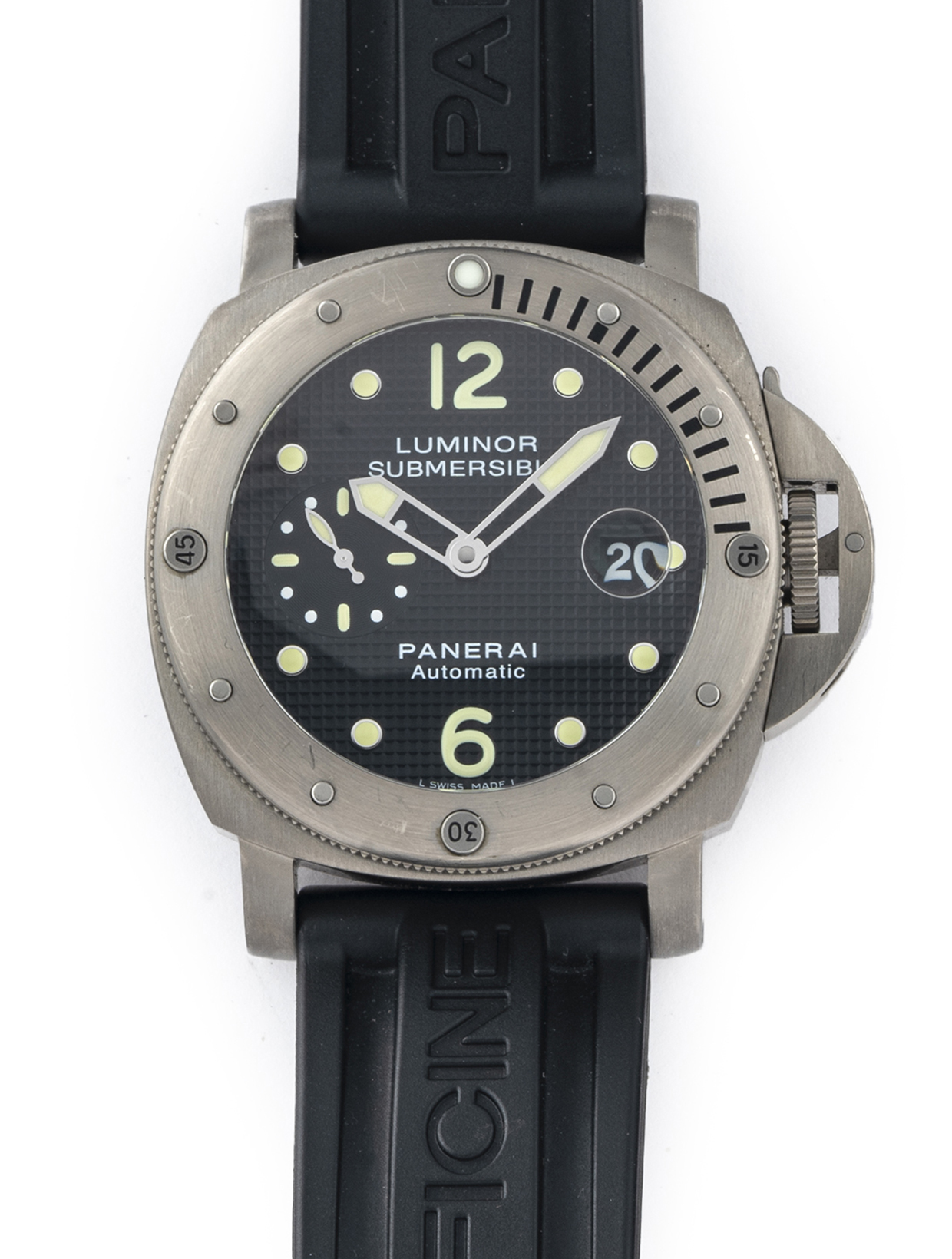 Panerai Submersible 44 Titanium Hobnail Dial PAM25 - Factory Service 08/2022